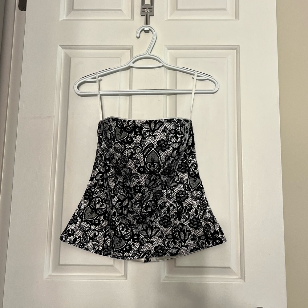 White House Black Market, Size 4 corseted bustier, strapless